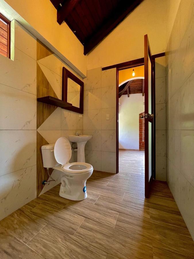 مبيت وإفطار بانيوس La Quinta Mansion المظهر الخارجي الصورة