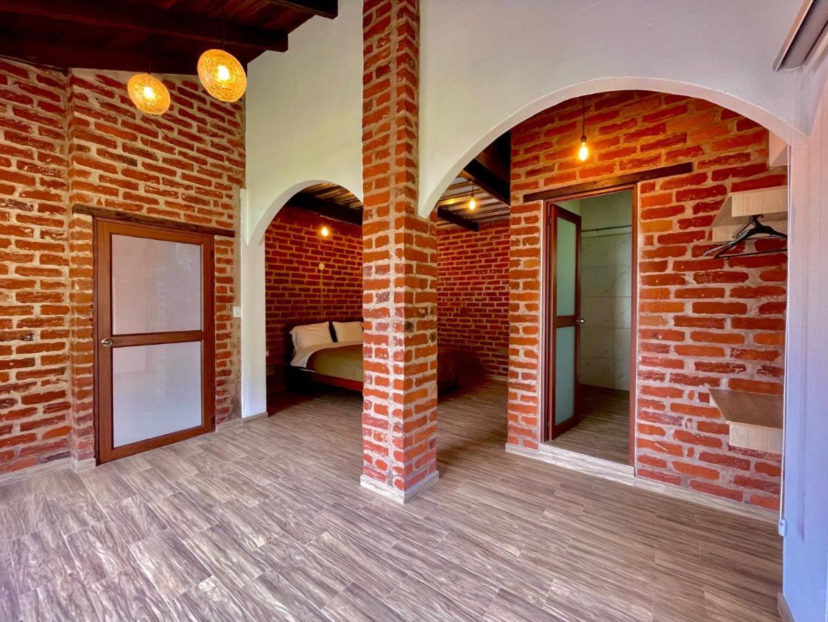 مبيت وإفطار بانيوس La Quinta Mansion المظهر الخارجي الصورة